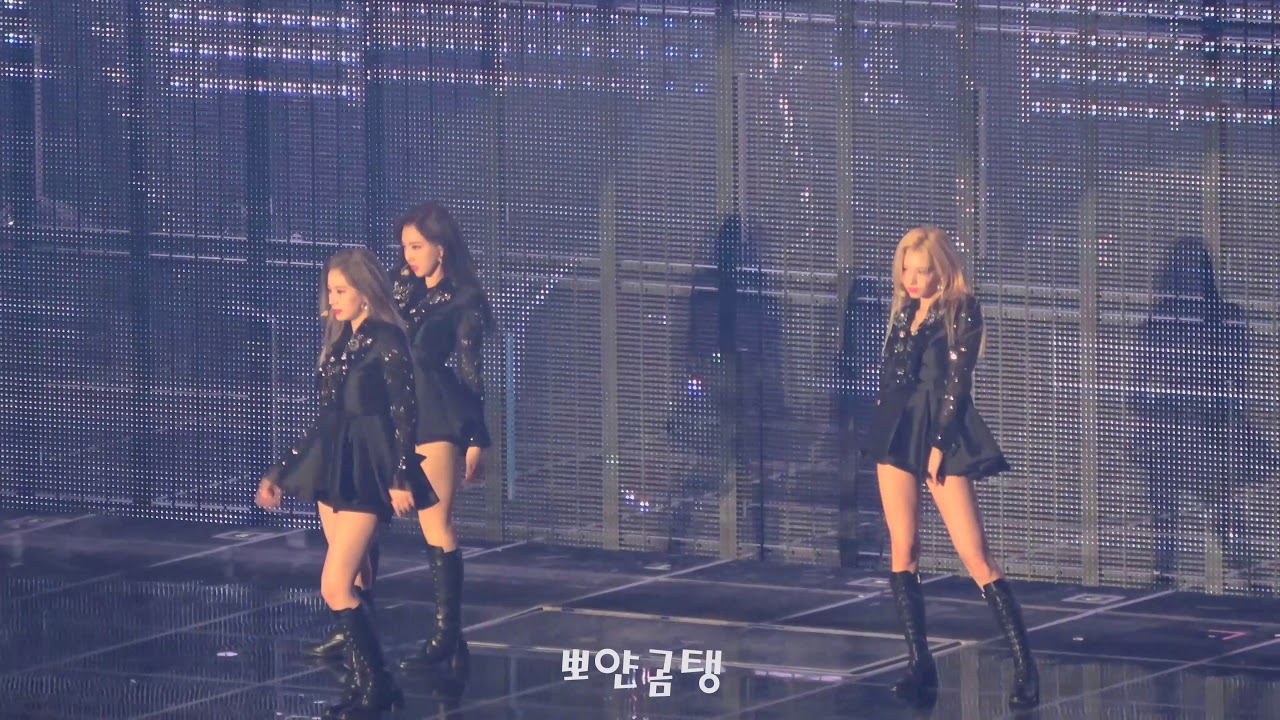 20190526 TWICE WORLD TOUR 2019 ' TWICELIGHTS' - STUCK IN MY HEAD Remix ver(SANA)