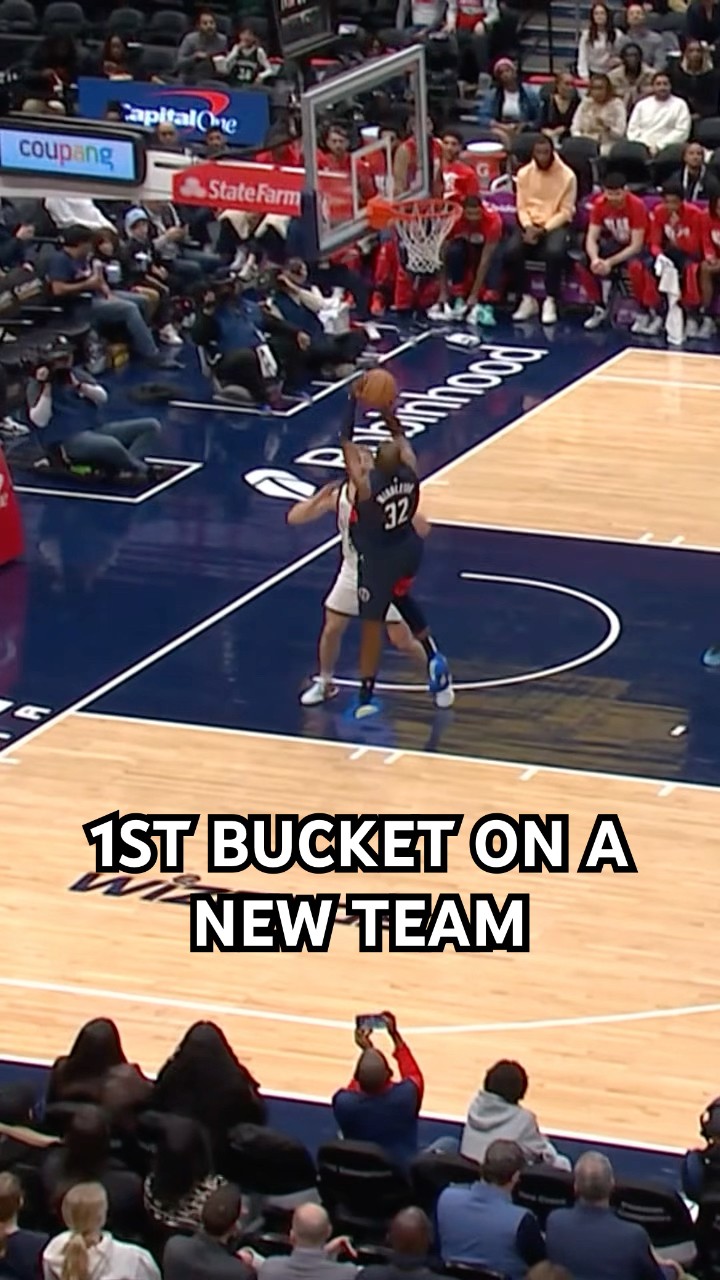 Kris Middleton first bucket on the Wizards