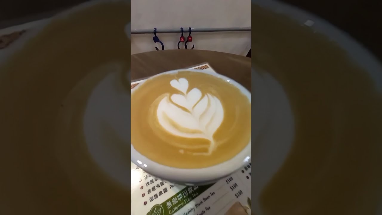 人生苦短 咖啡倒滿 #coffee#拿鐵 縮圖