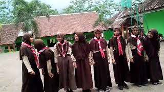 Yel-yel regu teratai