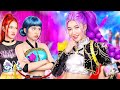 رومي أصبحت أكثر شهرة من زوي وميرا في Huntrix Kpop Demon Hunters... لذا خانوها!