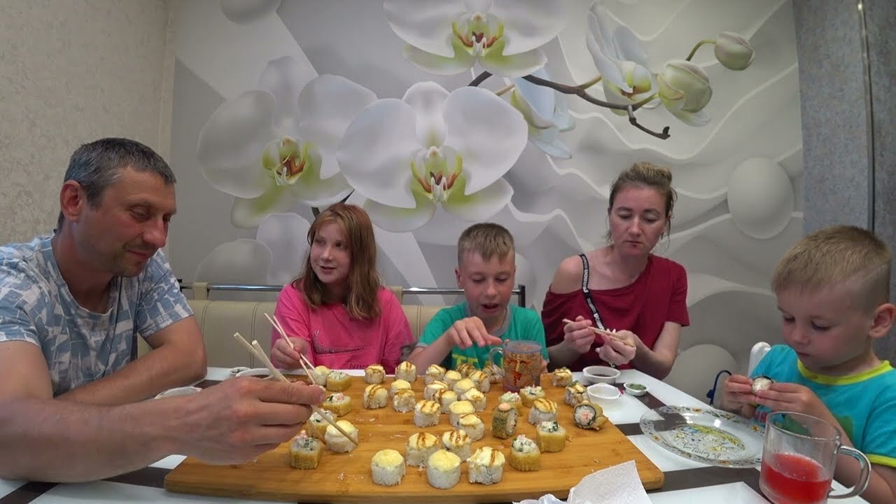 МУКБАНГ СЕМЕЙНЫЕ РОЛЛЫ | MUKBANG FAMILY ROLLS #mukbang #мукбанг