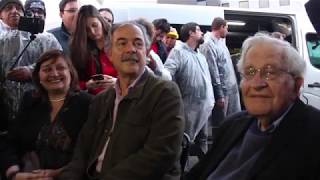 EXCLUSIVE: Noam Chomsky visits Lula in prison in Curitiba - Sept 20