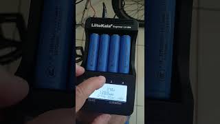 Bicicleta elétrica caseira.  Promissoras células adquiridas bateria Lava jato parafusadeira...