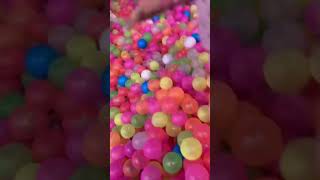 Asel ve Eren top havuzunda eğlendiler🥳🪄🥰🪄 #funny #ytshorts #cutebaby #baby