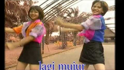 Favourite Group - Rek Ayo Rek (Official Music Video)