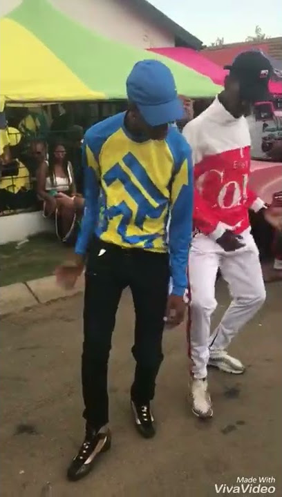 Shi shi dance with Killer Kau and Super mosha