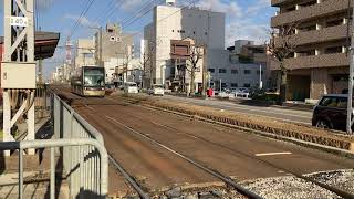 阪堺電気軌道堺トラム1001形2編成浜寺駅前行き到着シーン