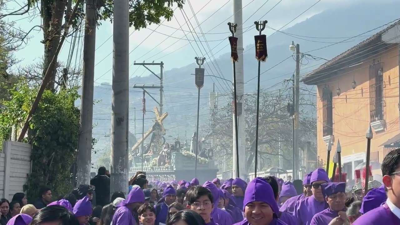 PRIMER PROCESIÓN DE #CUARESMA2026 EN ANTIGUA GUATEMALA JESÚS NAZARENO DE LA SALVACIÓN