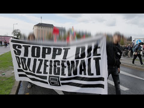 hqdefault - Ein halbes Jahr nach tödlichem Polizeieinsatz: Demo gegen Polizeigewalt in Mannheim