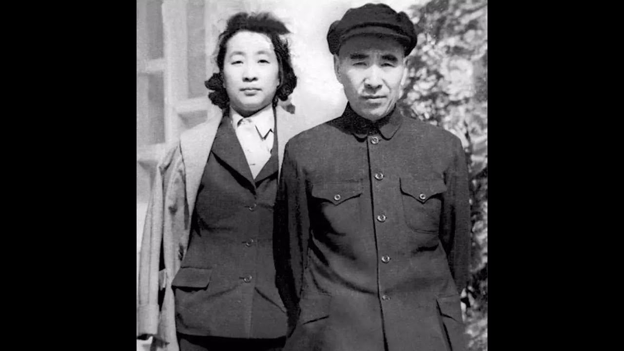 林彪给叶群开处女证明,当众在政治局会议中公布,谁把他逼成这样 - YouTube