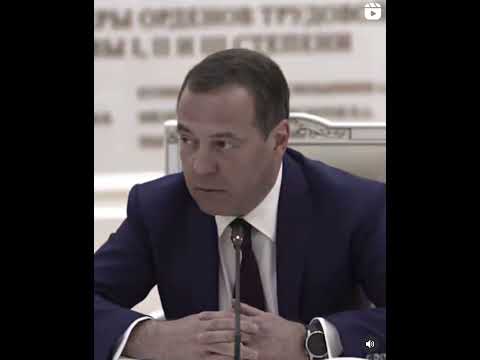 Медведев удалили пост про судный день и нападение на Крым