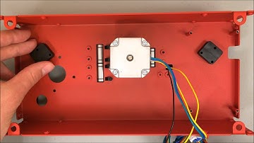 Printrbot Play Assembly 05 - Z Axis Rod Ends on Base