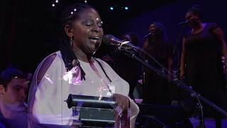 Ruthie Foster Big Band - &quot;Death Came A Knockin&#39; (Travelin&#39; Shoes) Live at The Paramount