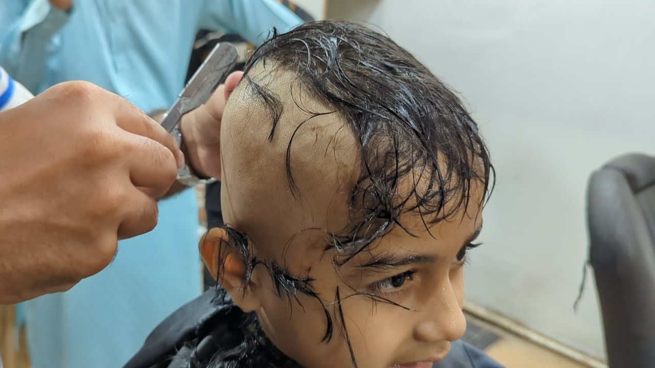 Head shave clean straight razor zaibi barber shop - YouTube