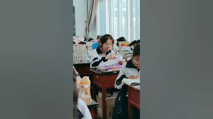 學生受了委屈，老師很難受！ #學生 #校園 #難受 #不開心 #難過 #崩潰 #students #school #crying #傷心 #課堂 #課堂隨拍 #學校 - 天天要聞