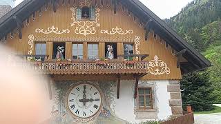 Cuckoo Clock for 3 pm in Germany