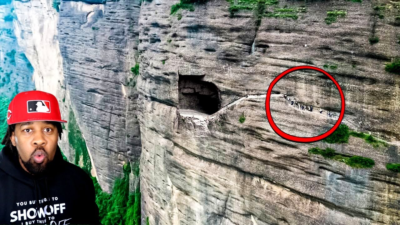 Мужчина увидел дым, выходящий из пещеры, и, войдя внутрь, потряс весь мир