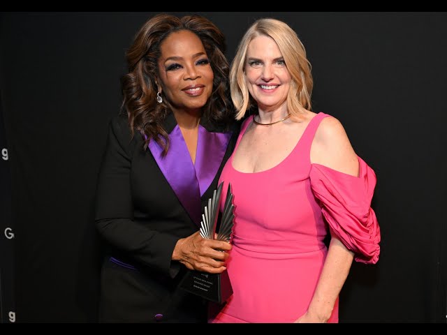 Oprah Winfrey accepts the Vanguard Award at the GLAAD Media Awards class=