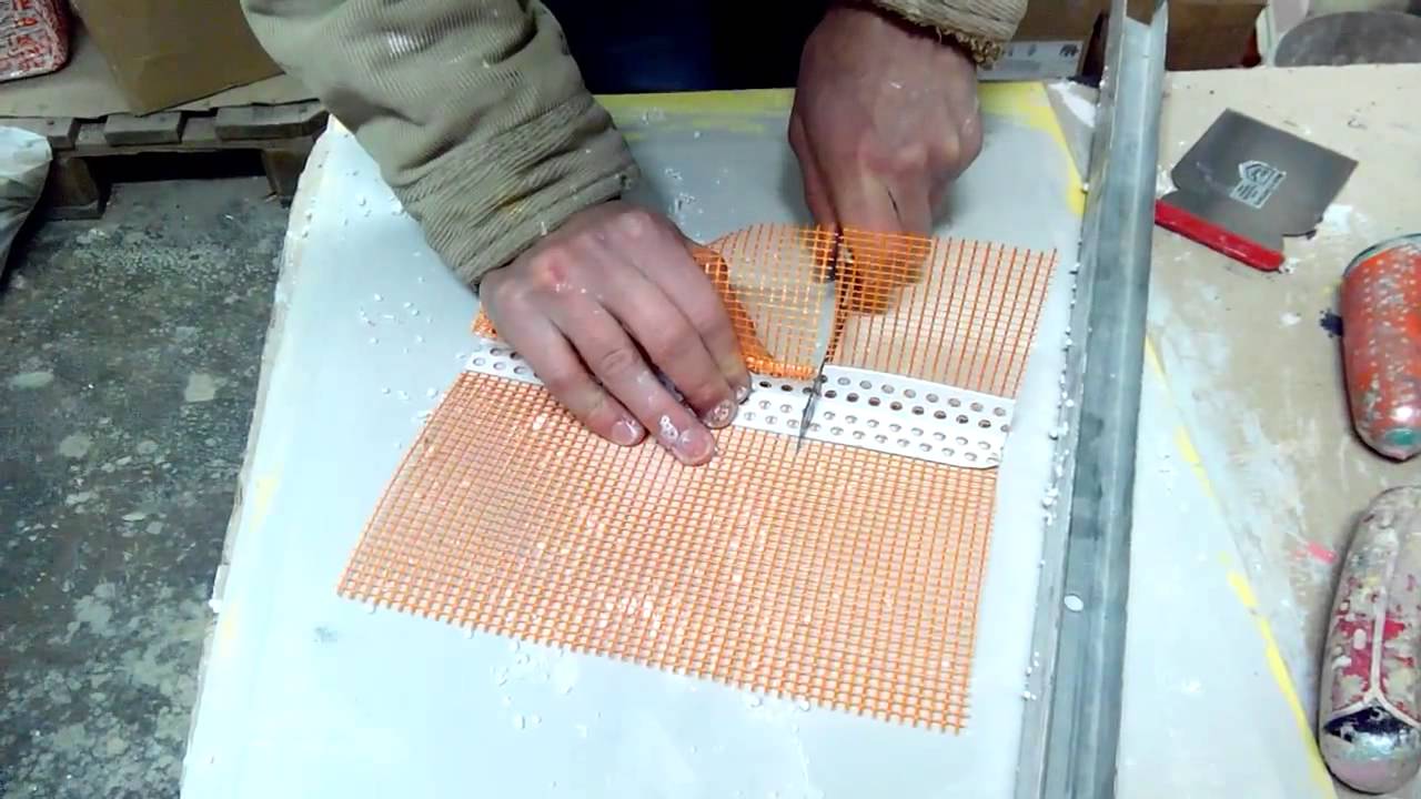 Как отрезать уголок ПВХ для утнпления - YouTube