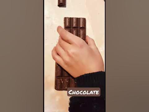Лайфхак. Незаметно съесть кусочек шоколада 🍫 #шоколад #chocolate - YouTube