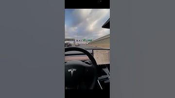 Tesla Model 3 Ignores Virtual Speed Limit Sign