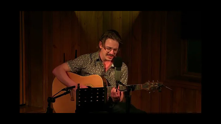Alex Lutze - 'Mama You've Been On My Mind' Live at...