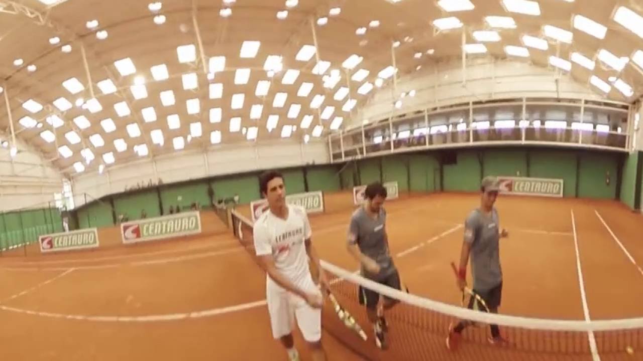 jogo de tenis, fui assistir um campeonato que o na…