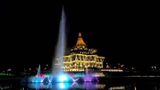 The Dancing Fountain # 4: Kuching Sarawak Malaysia 💕💕👍👍😍😍#sarawak #travel #hobby