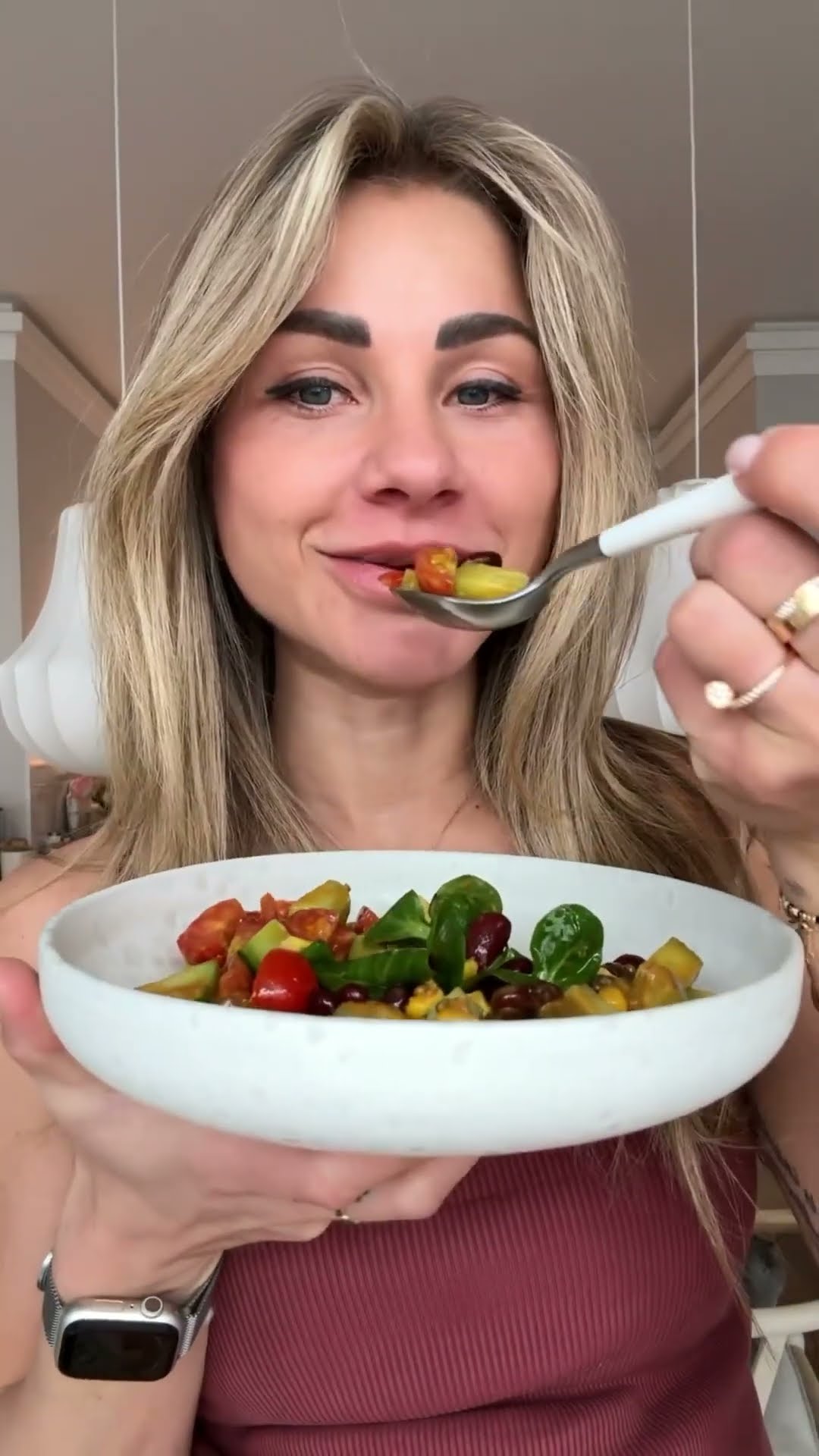 | Anzeige Tonis Bunter Mealprep Salat - YouTube