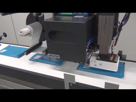 262 Printer Applicator Applying Labels to Packaging thumbnail