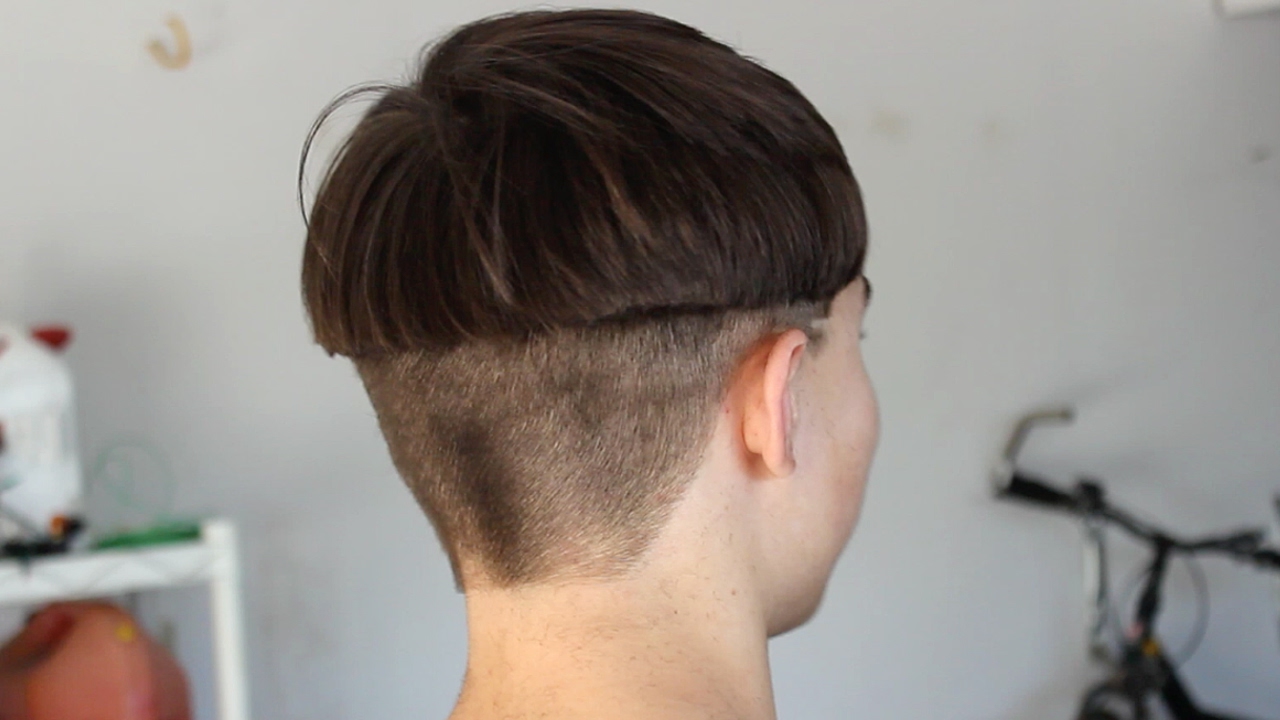 8 Incredible Bowl Haircuts For Men 2020 Guide Cool Men S Hair