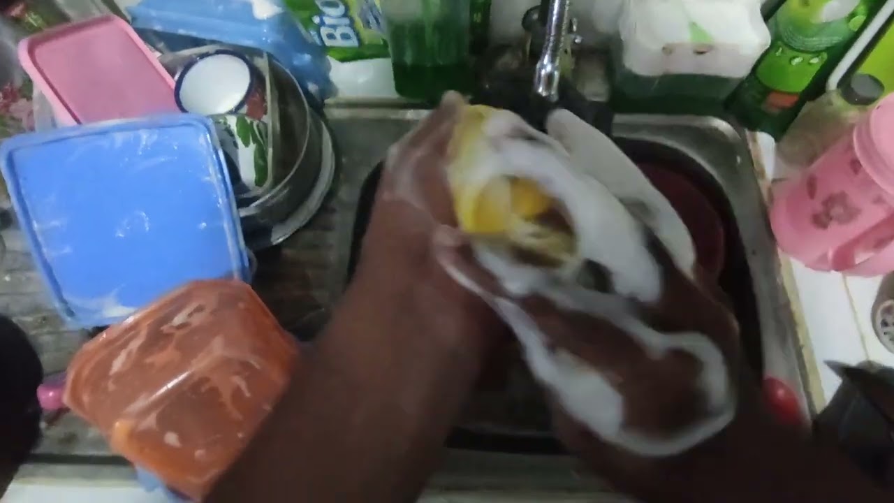 mencuci sebelum makan