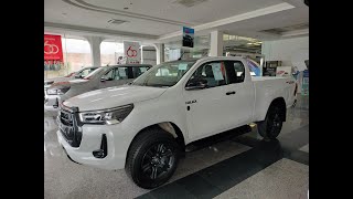TOYOTA HILUX Revo Smart Cab Prerunner 2.4 MID AT 60 Year