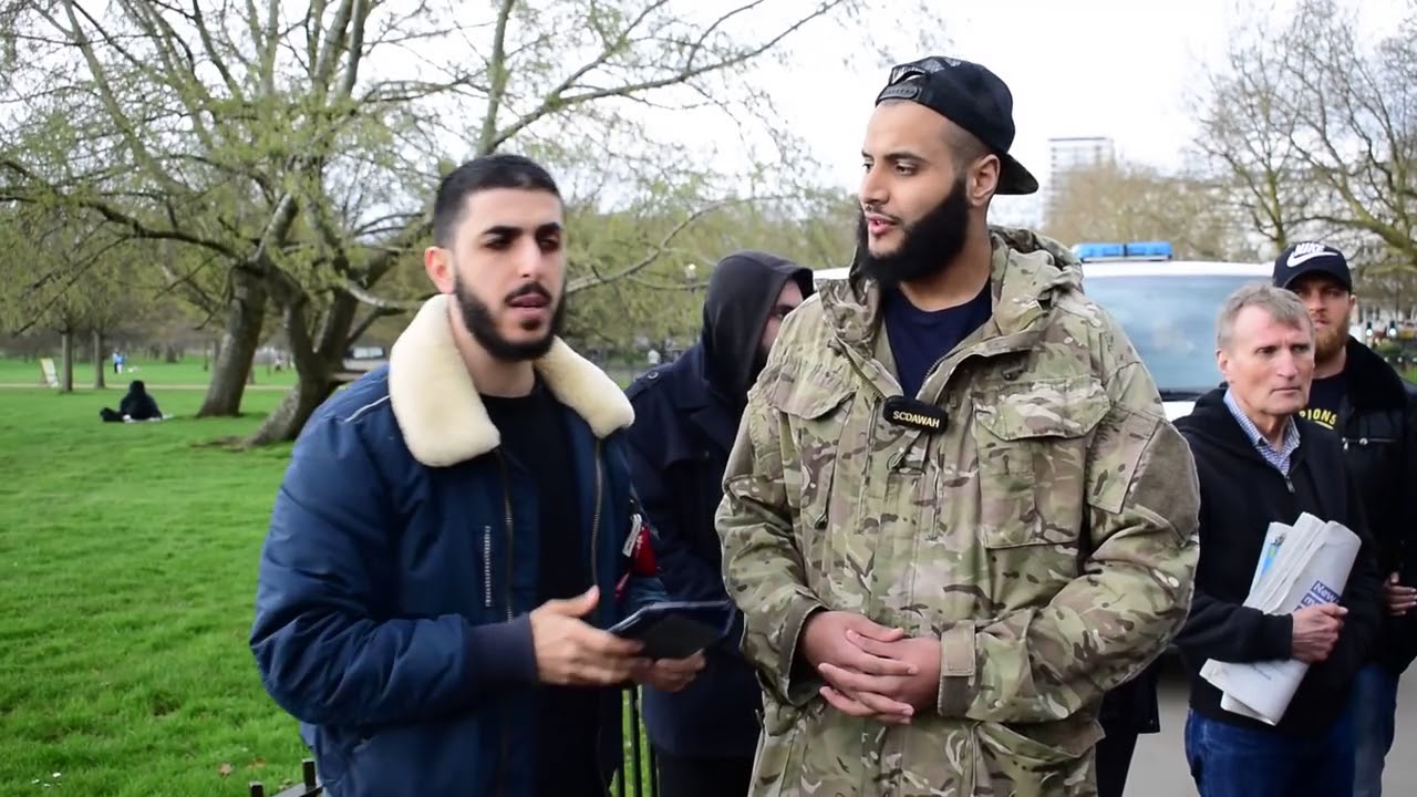 Мусульманское публичное объявление о молитвах в адрес полиции и мусульманской общины в Южной Каро...