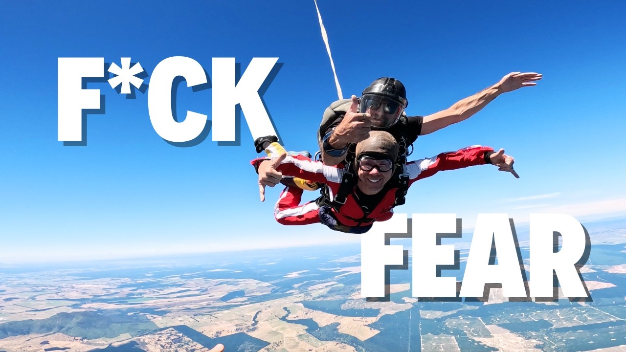 Лучшее место в мире для прыжков с парашютом — это... (Чистое безумие)