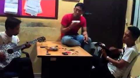 The Renville -cover lagu ceria j-rock versi reage.