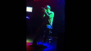Jason Perry Singing Staind - Outside