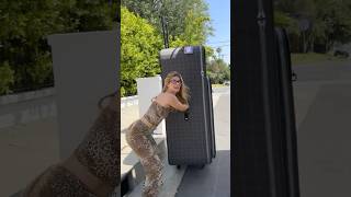 How girls pack for a day trip #hannahstocking #shorts News
