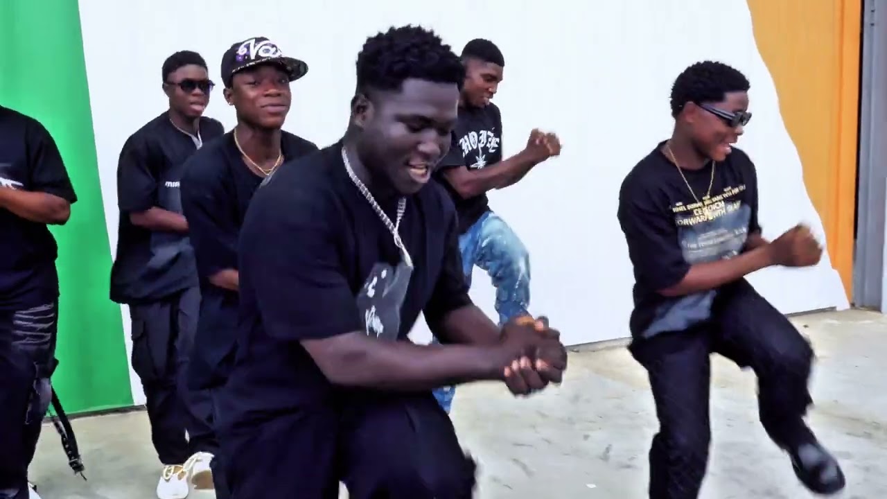 Les prédateurs du youssoumba - sortir dans  dos