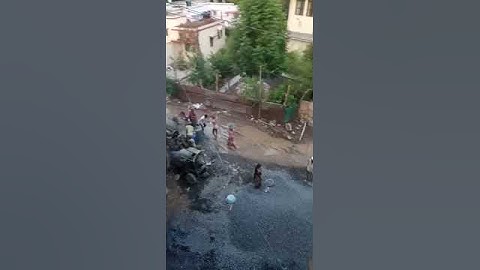 Use of electric hand vibrator in RCC Slab Casting. # Preventing of Honeycomb