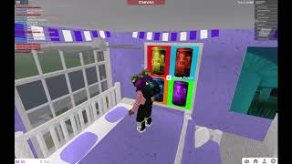 Bloxburg | House Tour | Trolling inside Nicki Manaj fans house