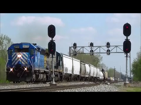 CEFX 3113 SD40M leads CSX L634 Carey Ohio NS 3417 Fostoria - YouTube