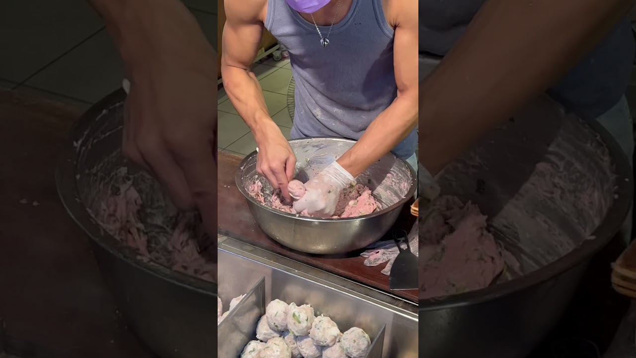 台灣美食製作貢丸肉丸/Taiwanese cuisine to make meatballs#Shorts