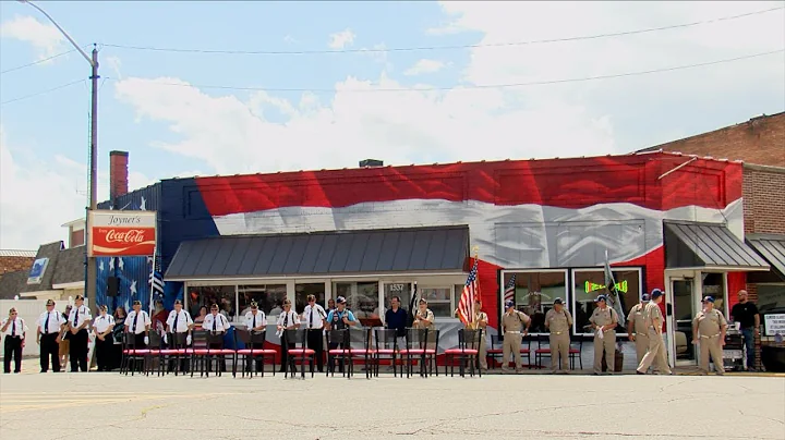 Elwood business dedicates Mural to fallen Officer ...