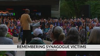 Crowd gathers in Greenville to remember Synagogue victims