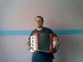 Sean barry playing the rowan tree on accordion