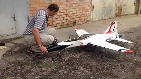 First run PowerBox Smoke pump with my lovely UltraFlash