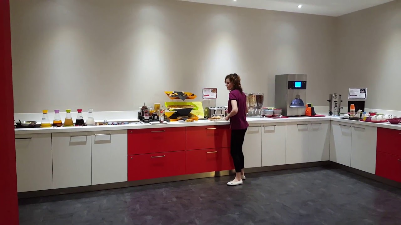 Francetoaster sets off alarm YouTube