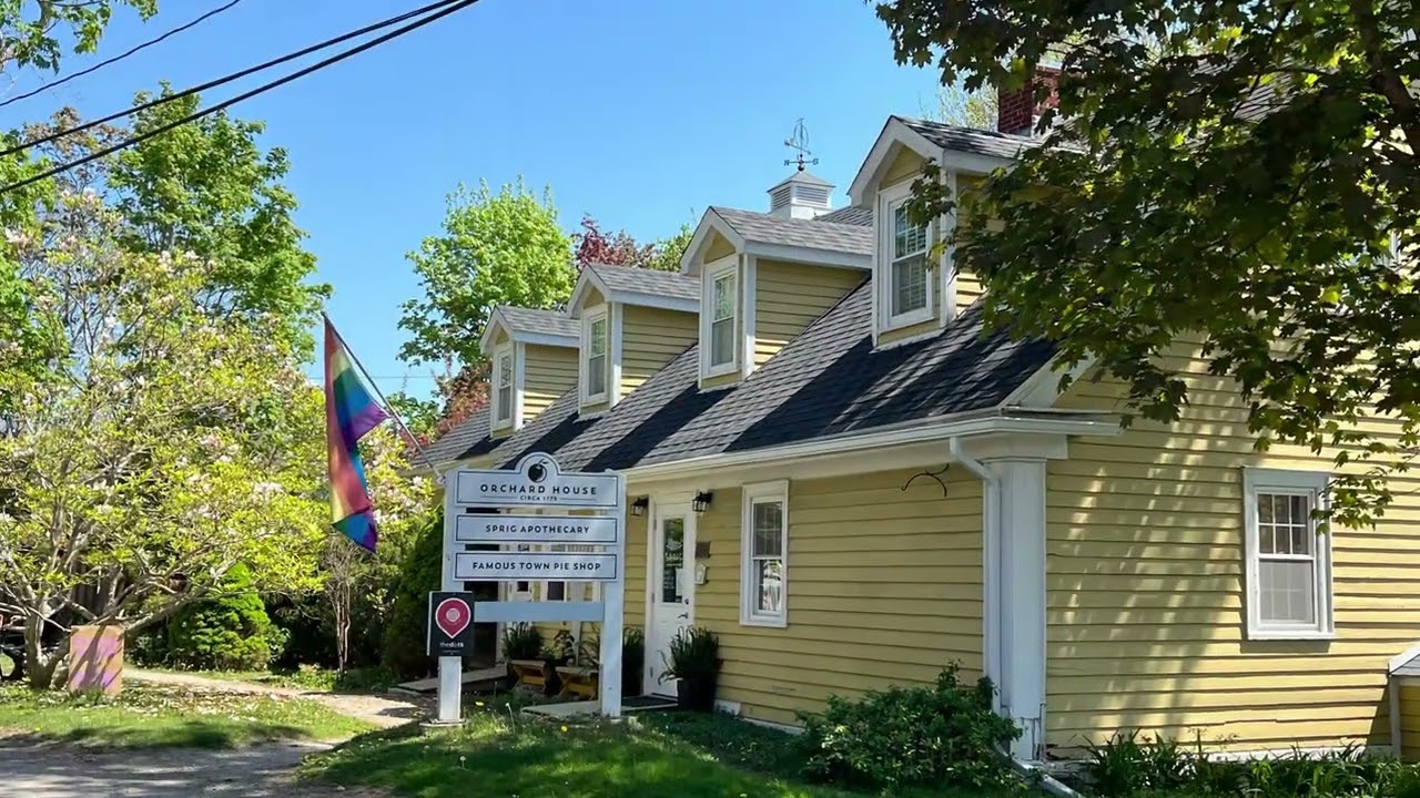 What’s it like living in Mahone Bay